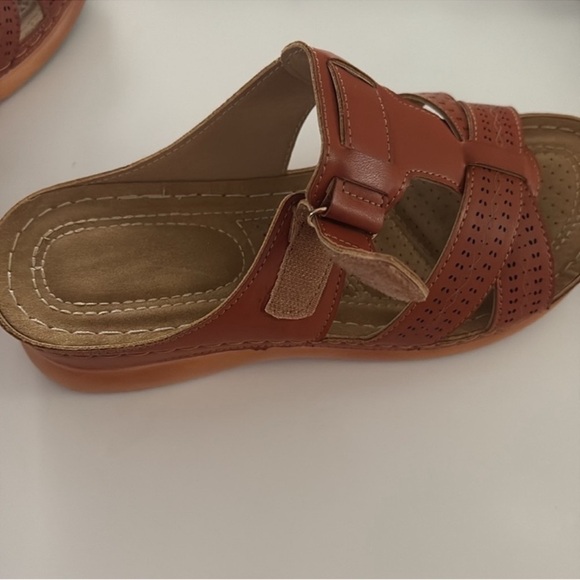 Ortho Roman Cushion Sandals - Brown Like new worn once - Picture 4 of 4